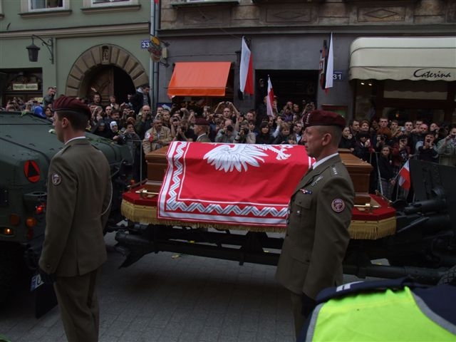 19 04 2010 pogrzeb LM Kaczyńskich